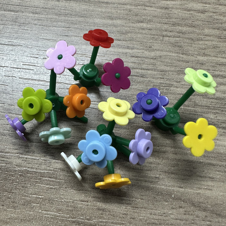 50-1000pcs Small Flower 3742 B - Model Kit Brand review and price