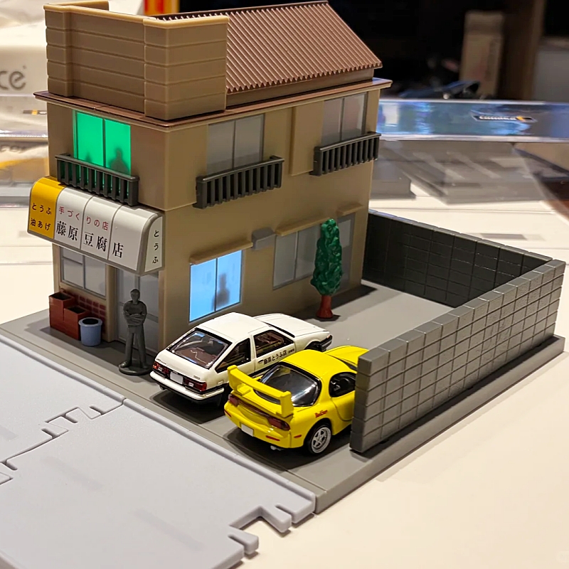Takara Tomy Tomica Initial D T - Model Kit Ae86 review and price