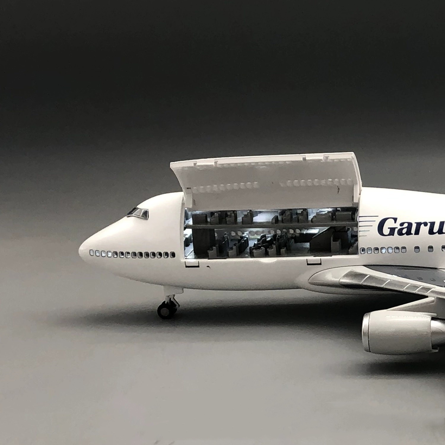 New Cabin Door Openable Garuda - Model Kit Indonesia review and price