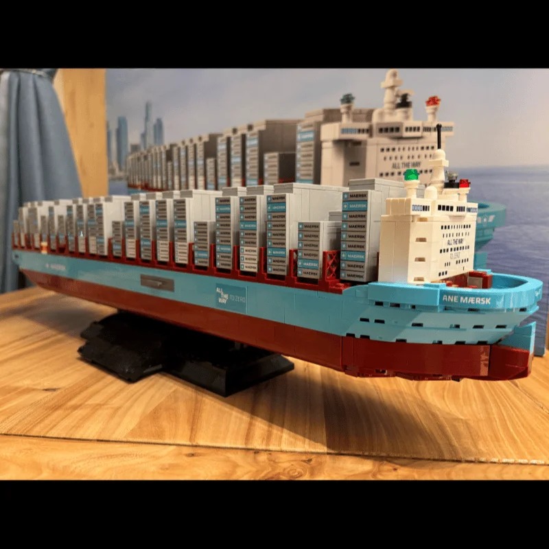 New 2026 Dual-Fuel Container V - Model Kit Simulator review and price