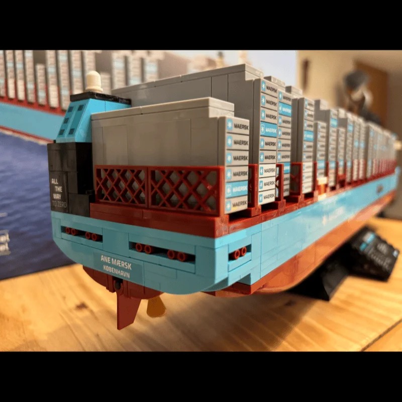 New 2026 Dual-Fuel Container V - Model Kit Simulator review and price