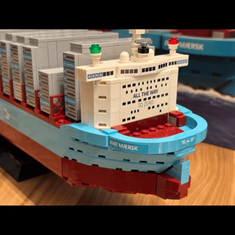 New 2026 Dual-Fuel Container V - Model Kit Simulator review and price